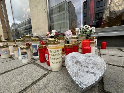 Zahlreiche Menschen fühlen mit.