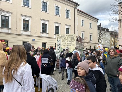 Die Feuerwehr hat aus der Kreisstadt die Geisterstadt gemacht.
