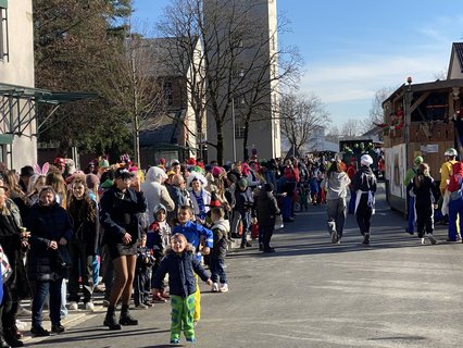Traunreuter Stadtplatz bummvoll