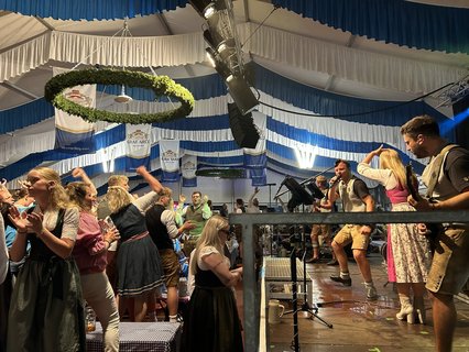 Rottaler Hütte - „uns brennt der Huat“, singen „The BE 66! An Fetzn‘ Gaudi!